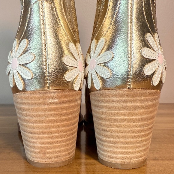 Betsey Johnson Gold Boots with White Floral Appliqué - Picture 9 of 10